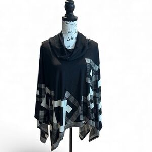 Ariella Women’s lightweight Boho asymmetrical poncho
Black/off white Size OS